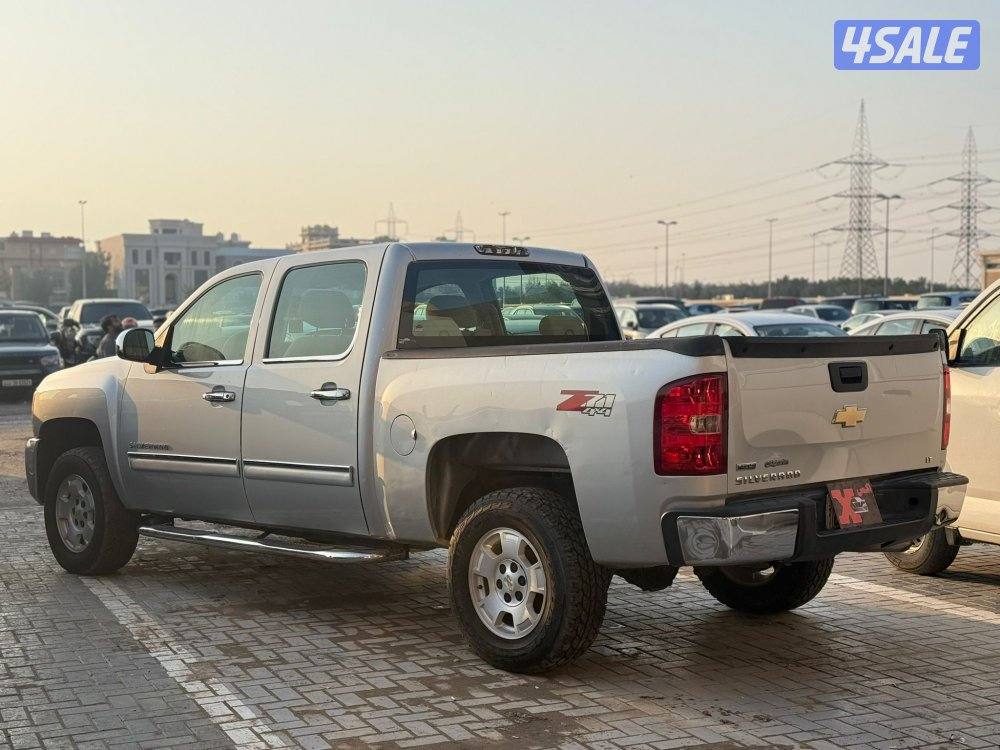 للبيع سلفرادو 2012 غمارتين دبل قير2