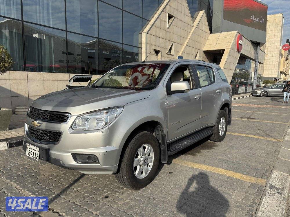 للبيع جيب شفر بليزر موديل 2016 بحاله ممتازه سرفس وكاله8