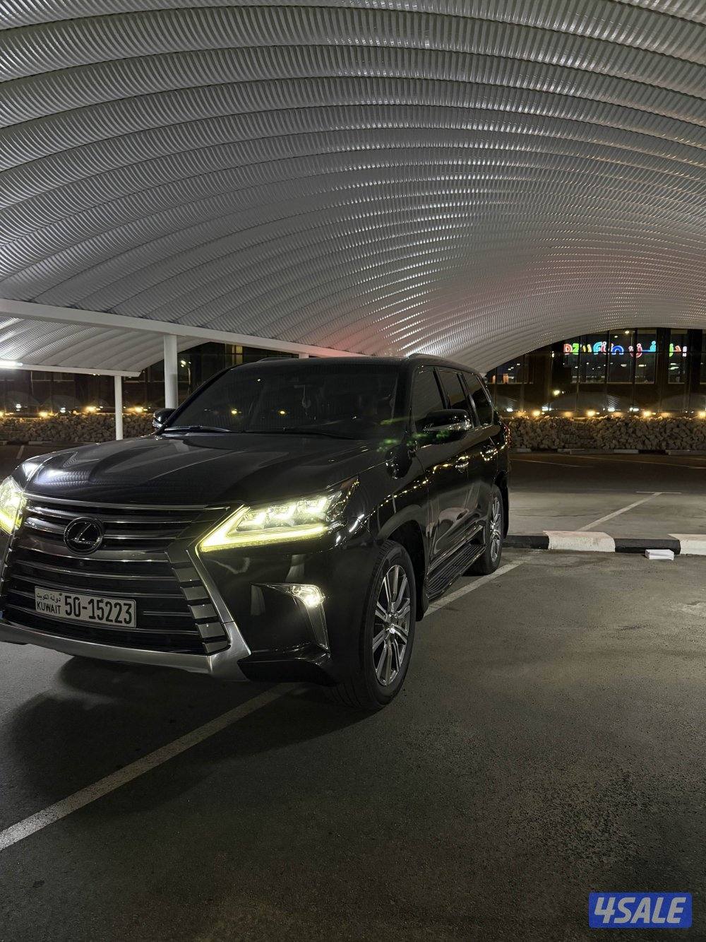 جيب لكزس٢٠١٧1