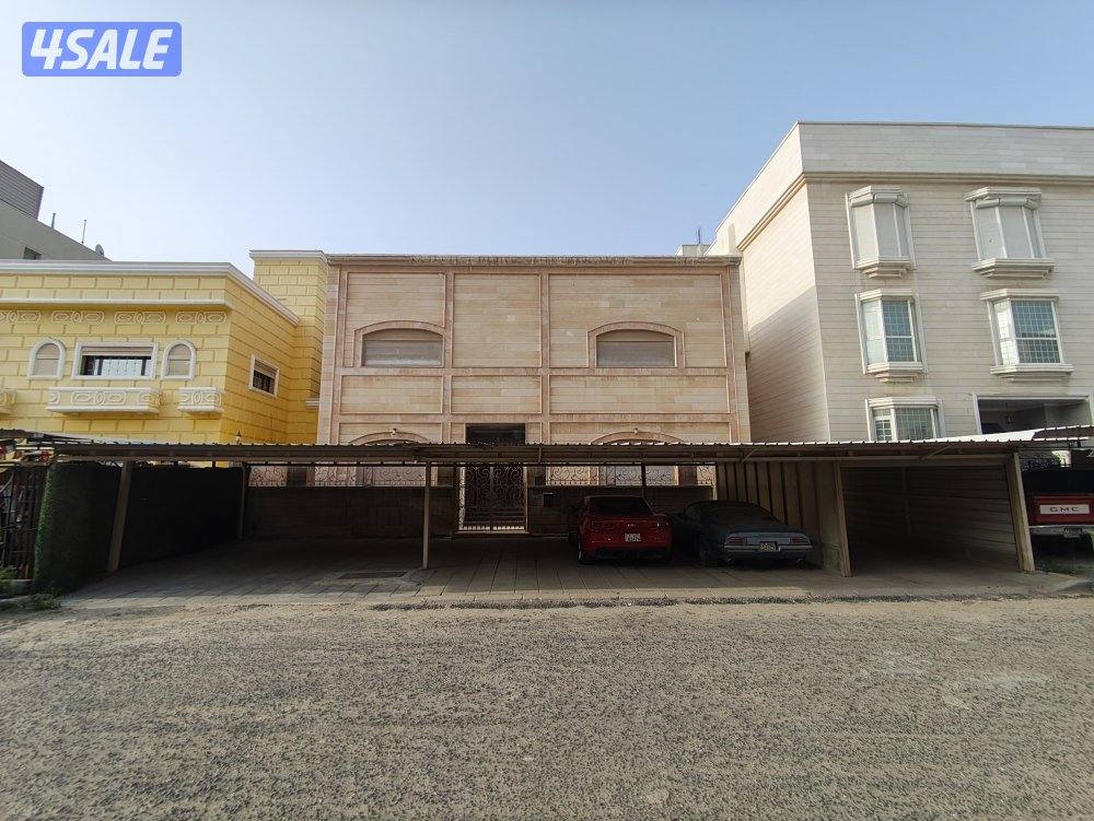 للبيع فيلا في العدان ق80