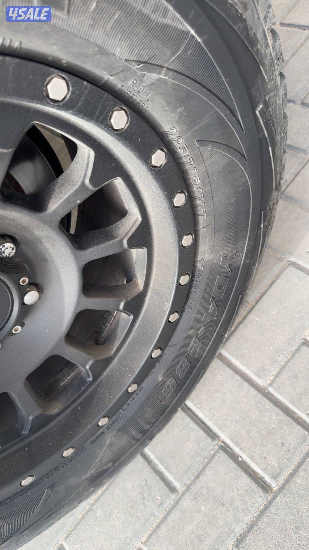 للبيع رنقات 4 جدد مع براغيهم ورمانتهم انظاف ولا زلق فيهم مع تواير حجري1