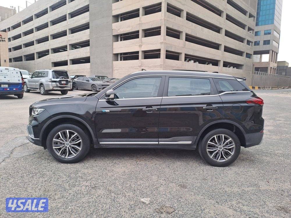 جيلي ازكارا 20212