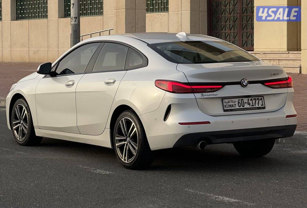 للبيع بي ام دبليو 218i موديل 2021 وارد الغانم شرط الفحص بالكامل3
