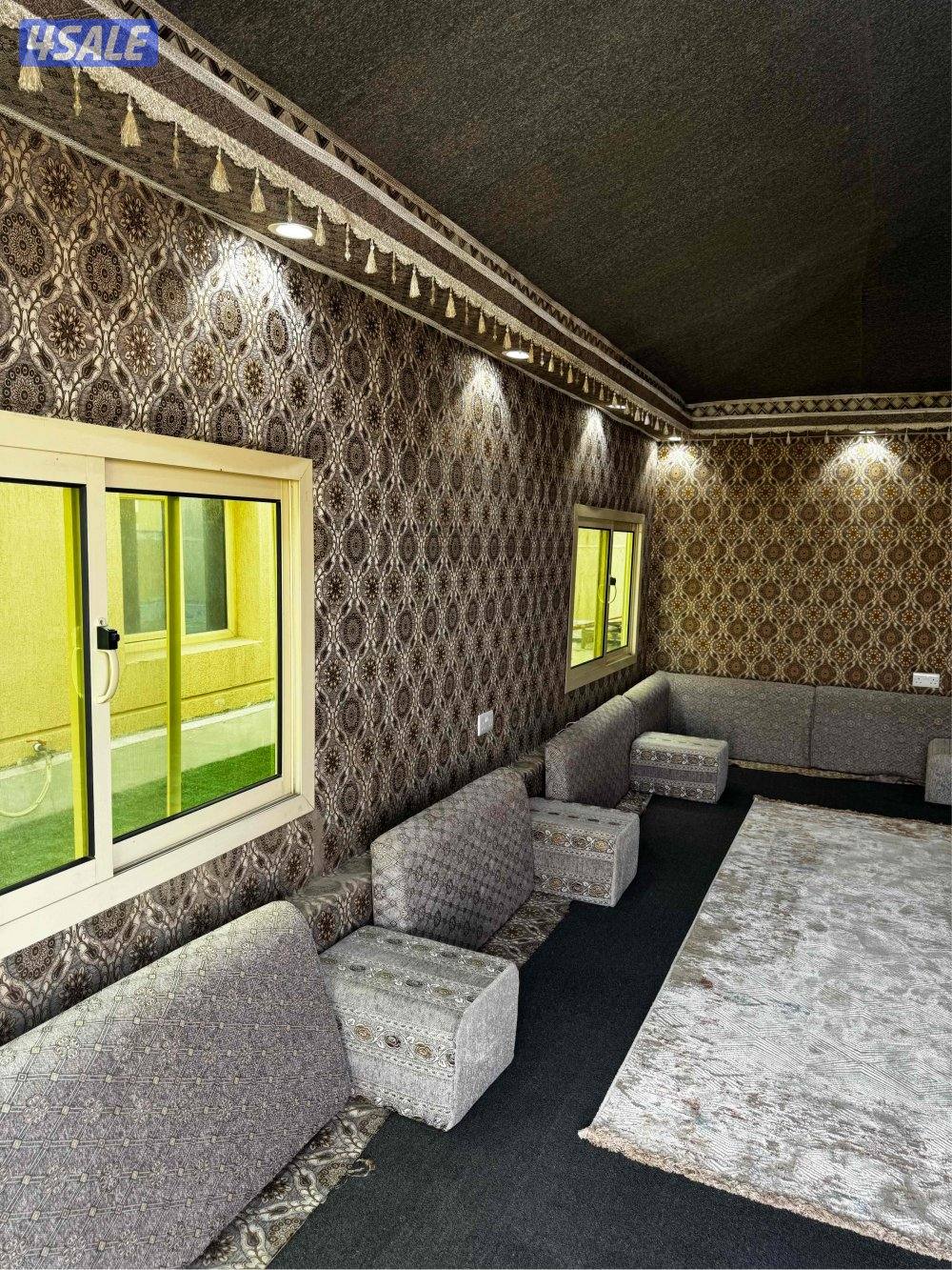 للبسع خيمه جاهزة مع الفرش  قياس 4  في 62