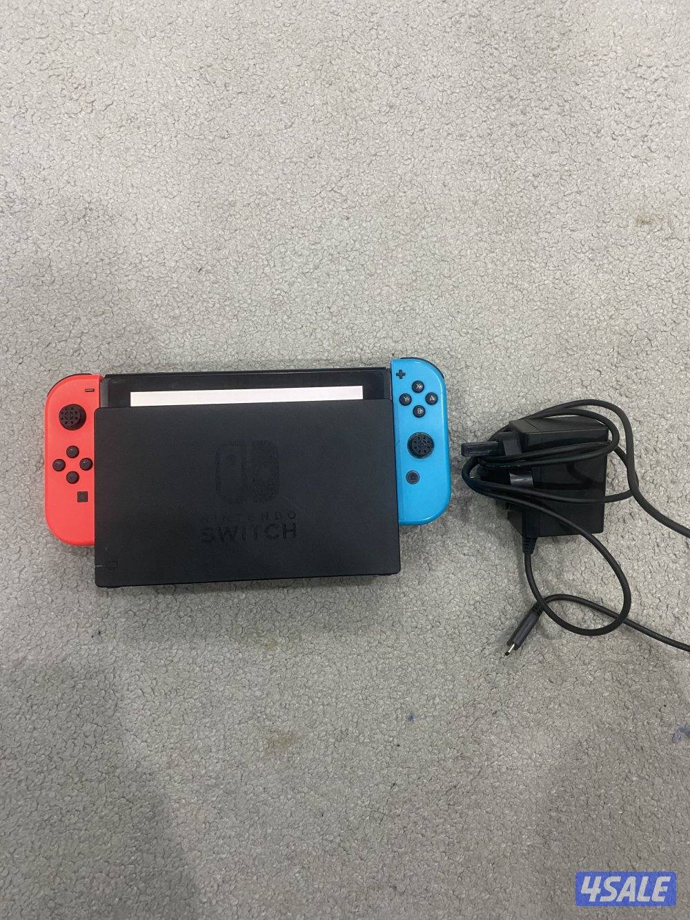 Nintendo switch with original charger and dock1
