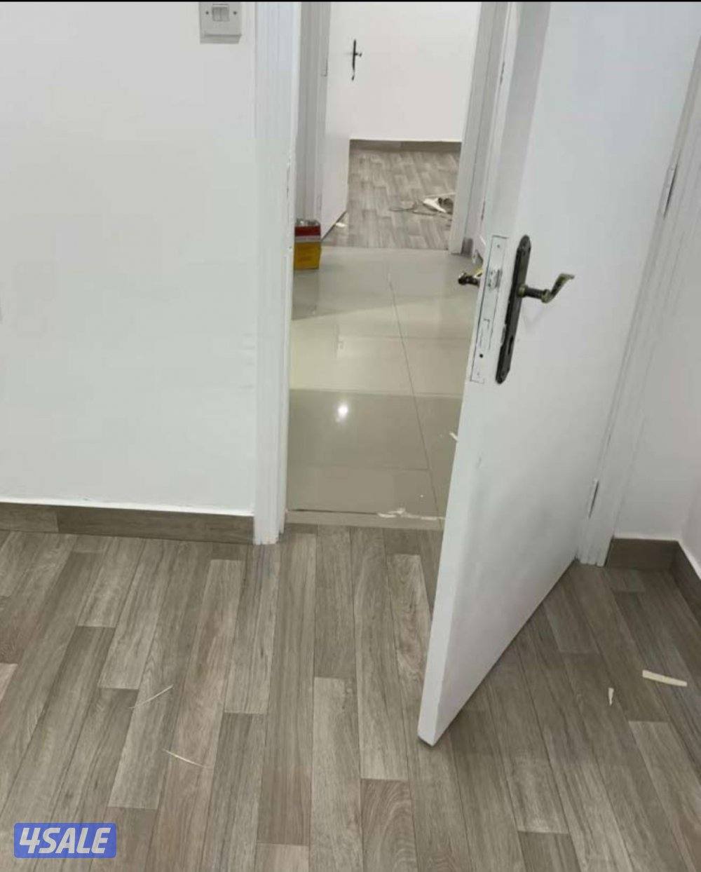 يوجد لدنيا باركيه رول بجميع الانواع والالوان روسي وبلجيكي7