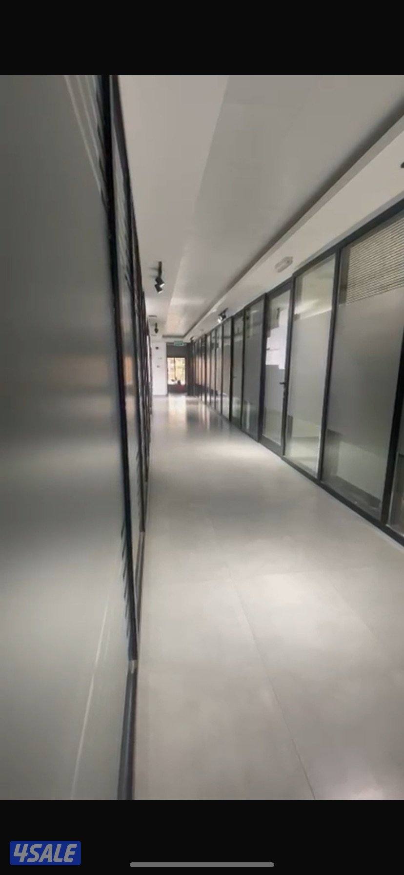 مكاتب وادوار تجارية في العاصمة0