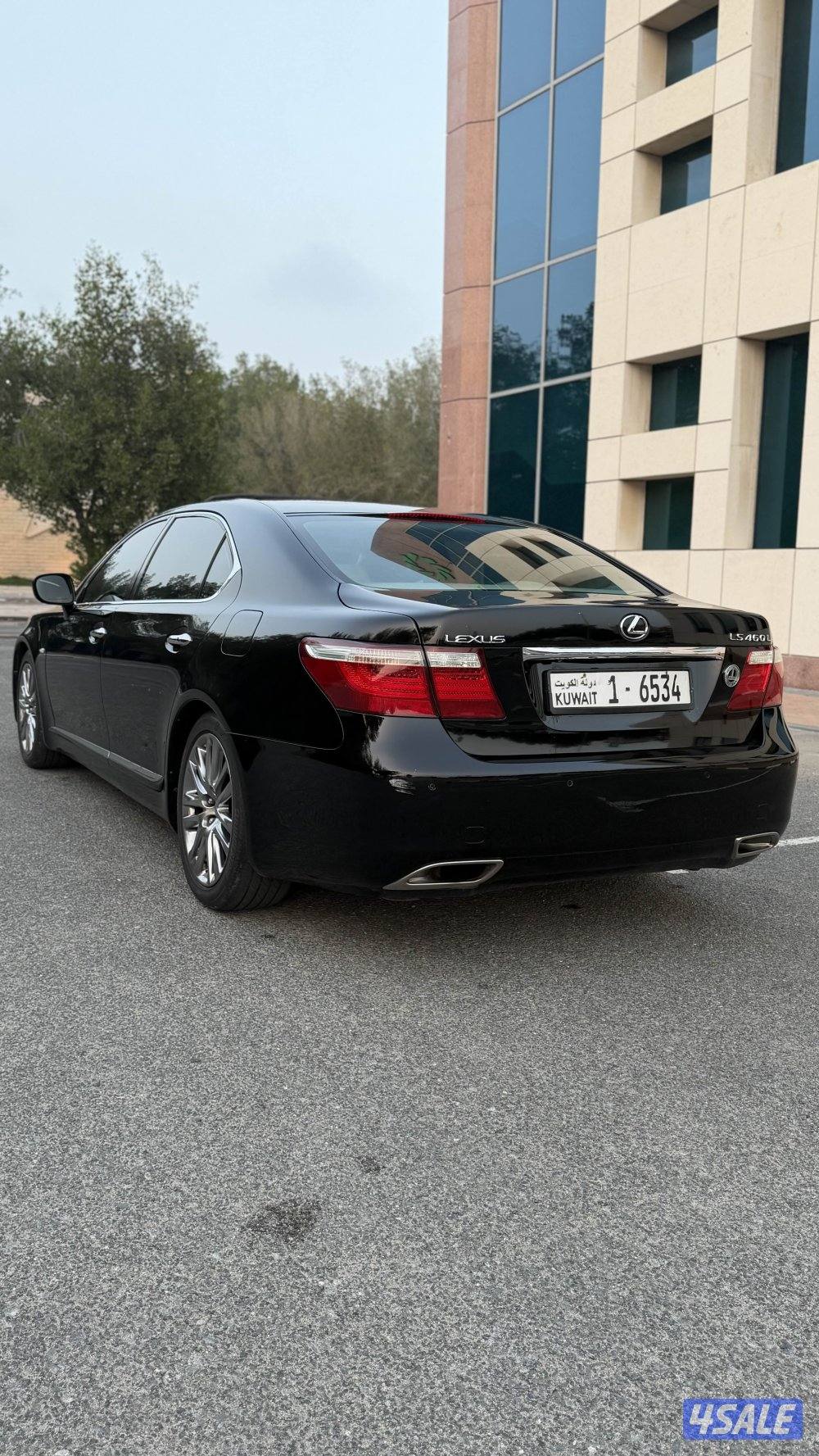 للبيع لكزس ٤٦٠ قمه بالنضافه1