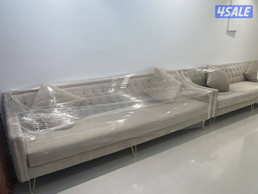 للبيع غنفات بمنطقة الشهداء استعمال خفيف عدد ٢ طول كل وحده 2.800