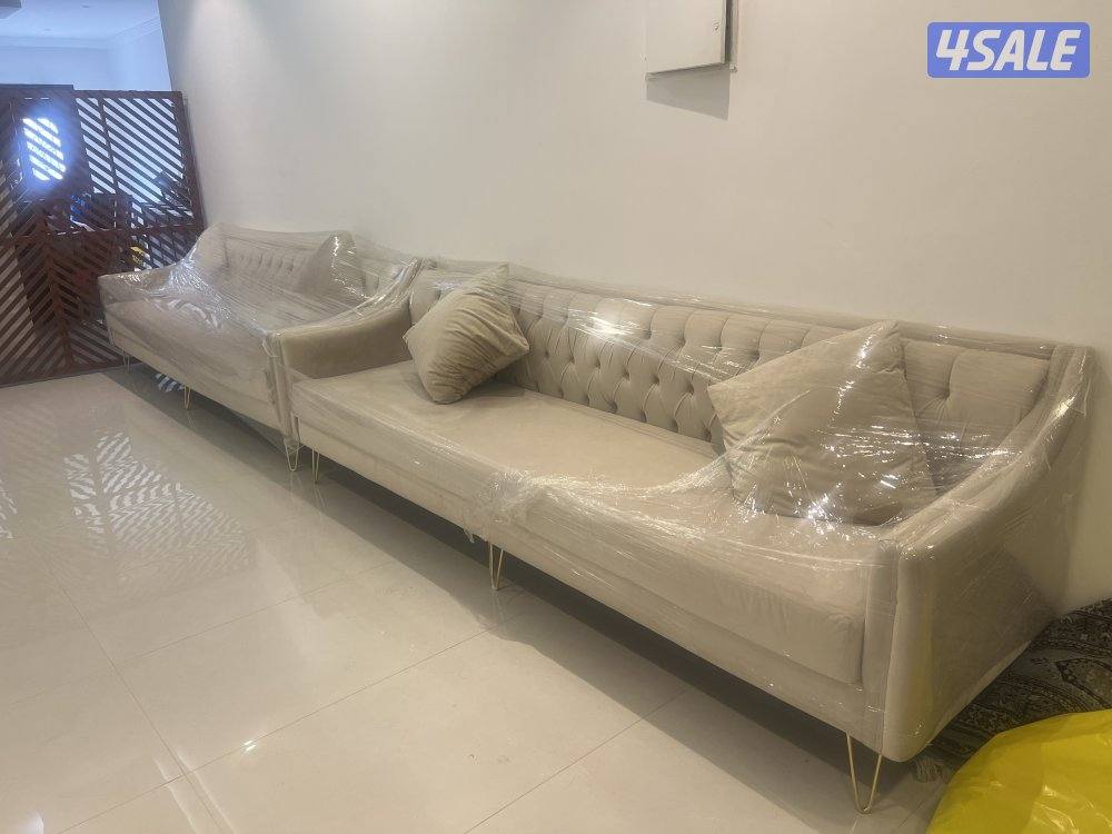 للبيع غنفات بمنطقة الشهداء استعمال خفيف عدد ٢ طول كل وحده 2.802