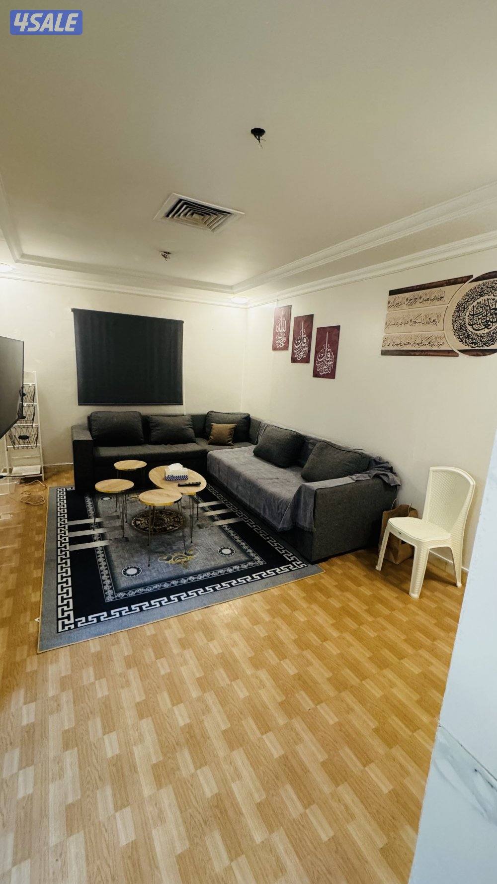 شقه خلو للايجار بحولي غرفة وصالة وحمام ومطبخ1