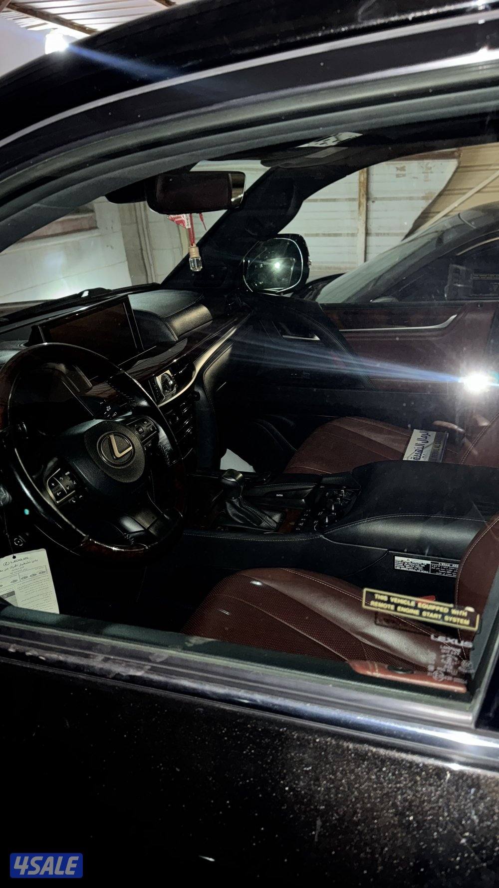 لكزس 2018 الفل صبغ الوكاله اسود .5