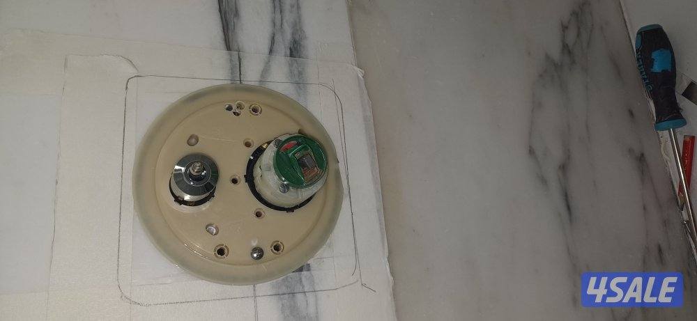 Professional Plumber - فني صحي10