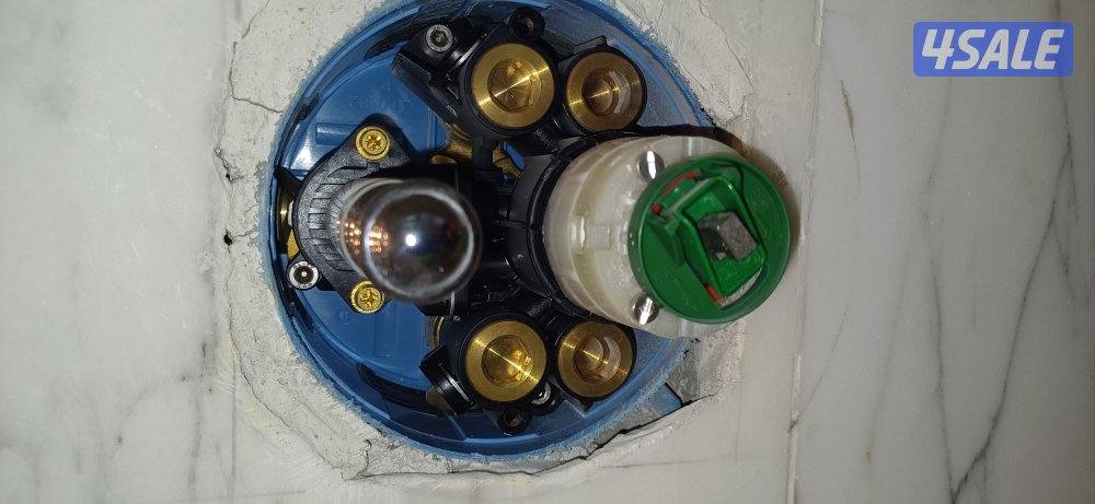 Professional Plumber - فني صحي13