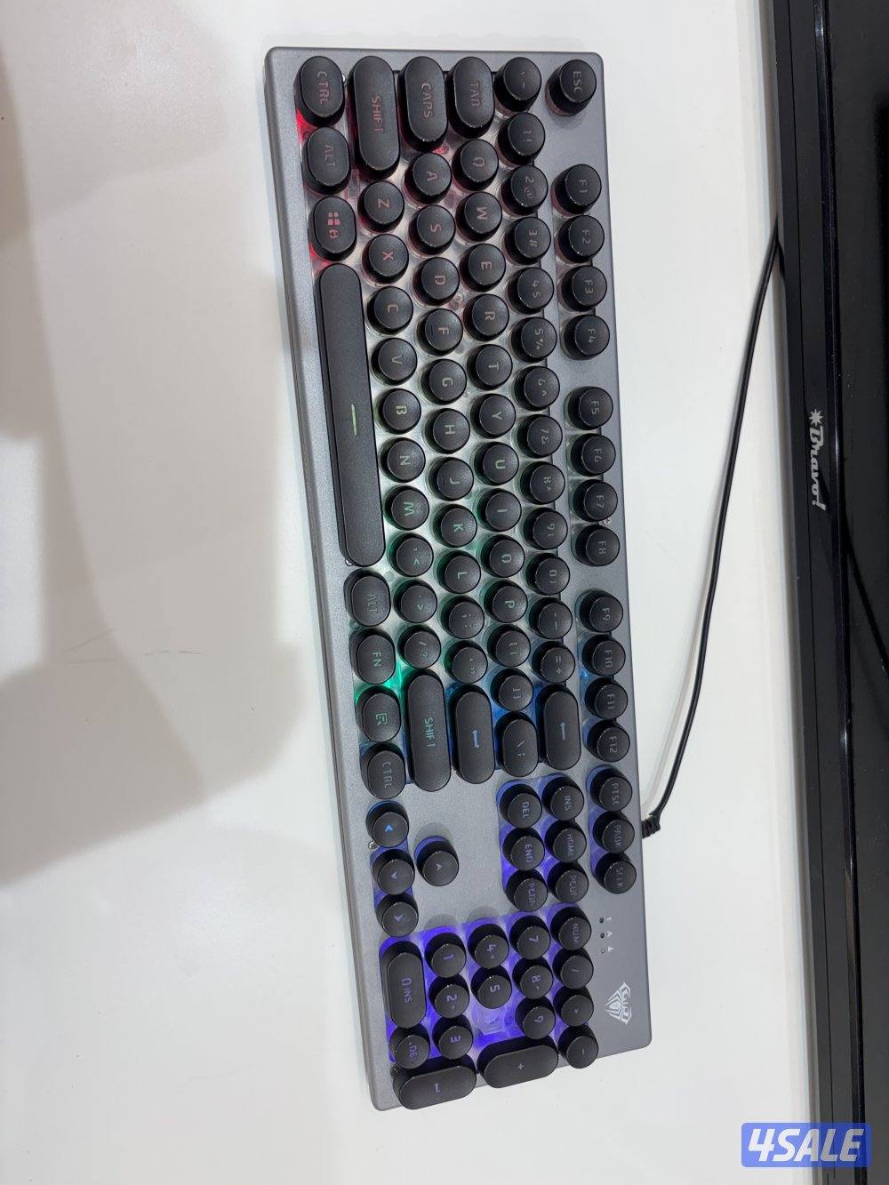 كيبورد جيمنق سلكي4