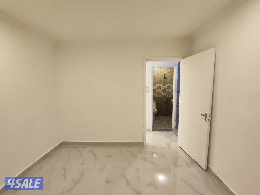 يوجد شقه للايجار غرفه وصاله وحمام مطبخ مساحه كبيره قريبه من جميع الخدم2