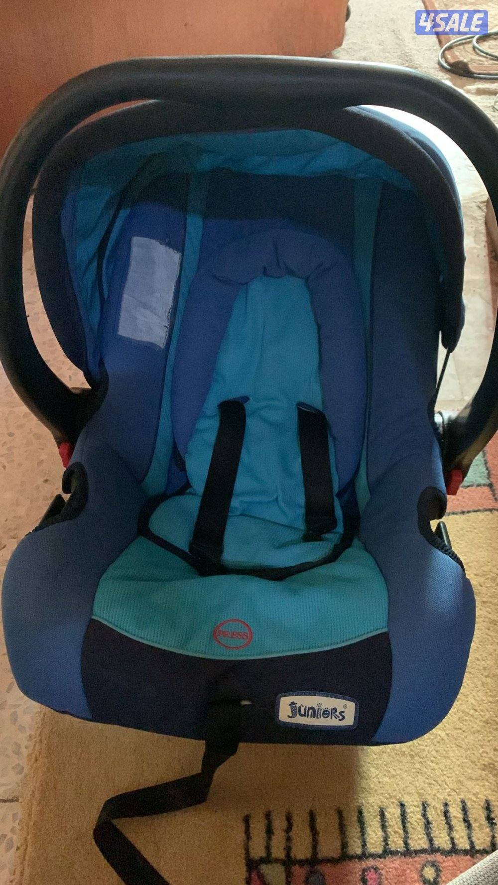 كرسي سيارة أطفال ماركة Juniors بحالة ممتازة جدًا
نظيف و آمن1