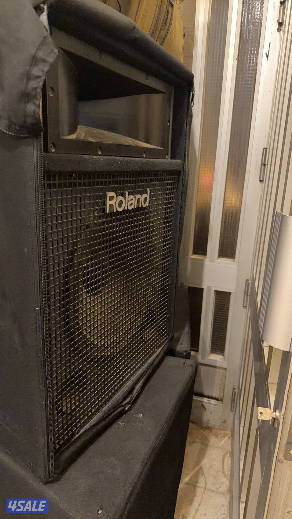 للبيع سماعات رولاند الحجم الكبير + التلبيس1