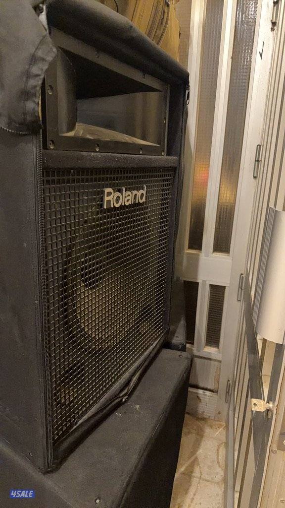 للبيع سماعات رولاند الحجم الكبير + التلبيس2