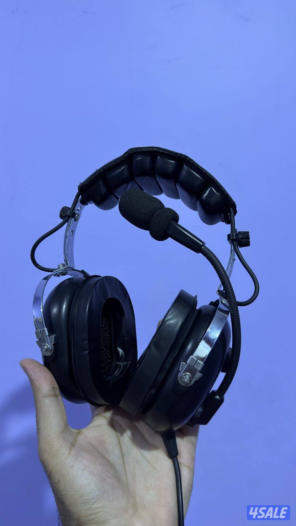 Pooley's general aviation headset , CRP-5, kneepad2