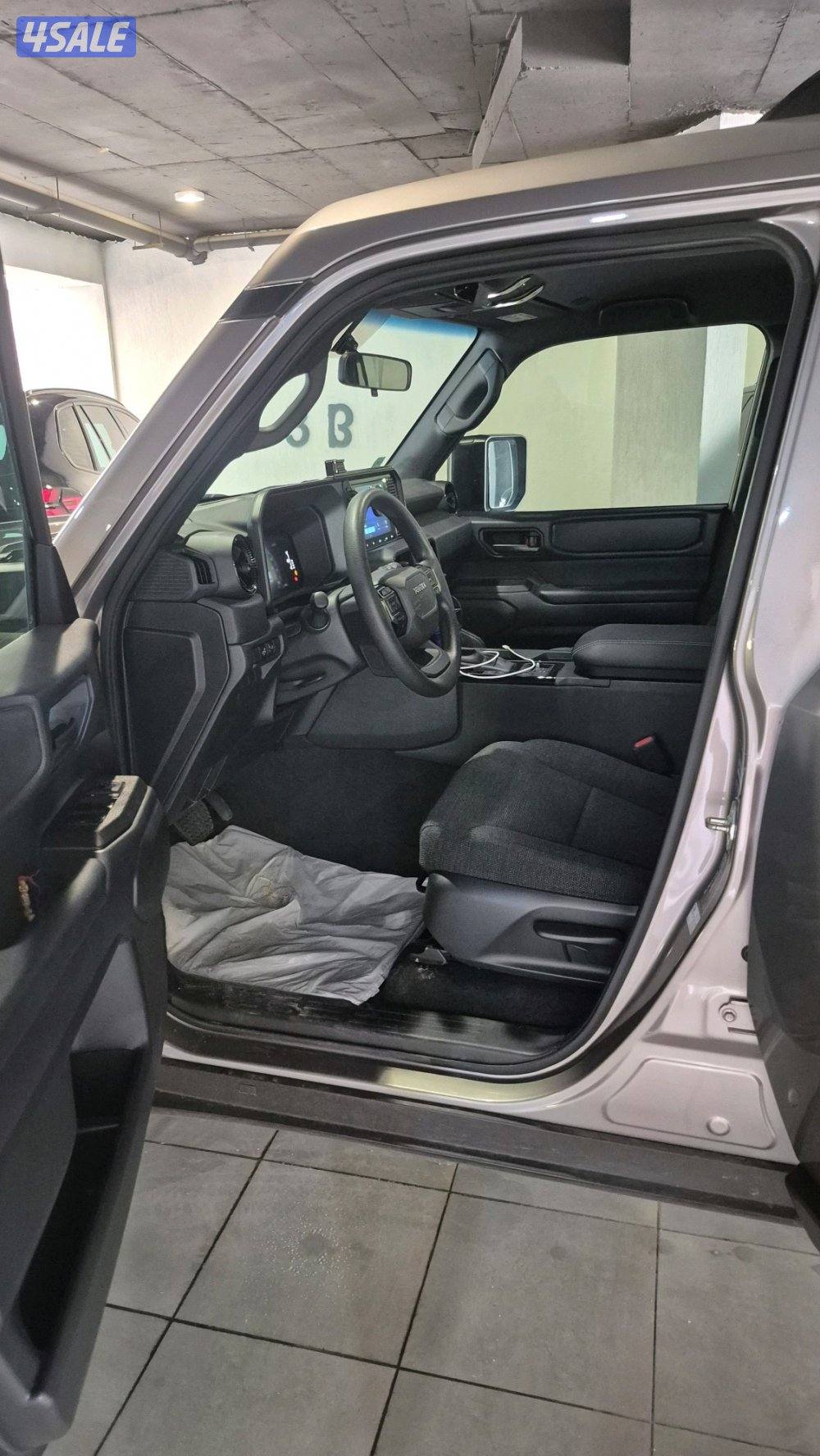 برادو BX 2024 صبغ وكاله تحت الكفاله حمايه فل بدي8