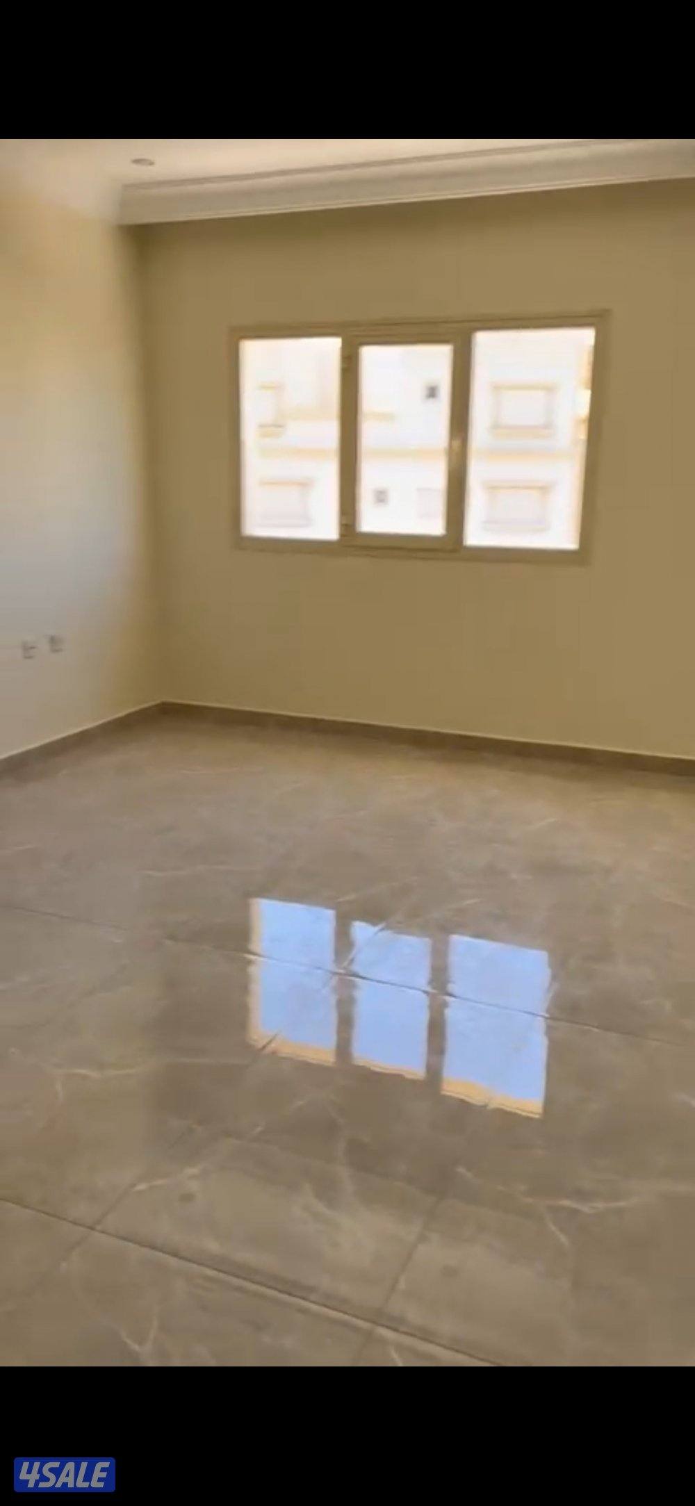 شقه ٣ غرف +غرفه مدبره منزل + حمامين + صاله + مطبخ ( غرفه منهم ماستر)6