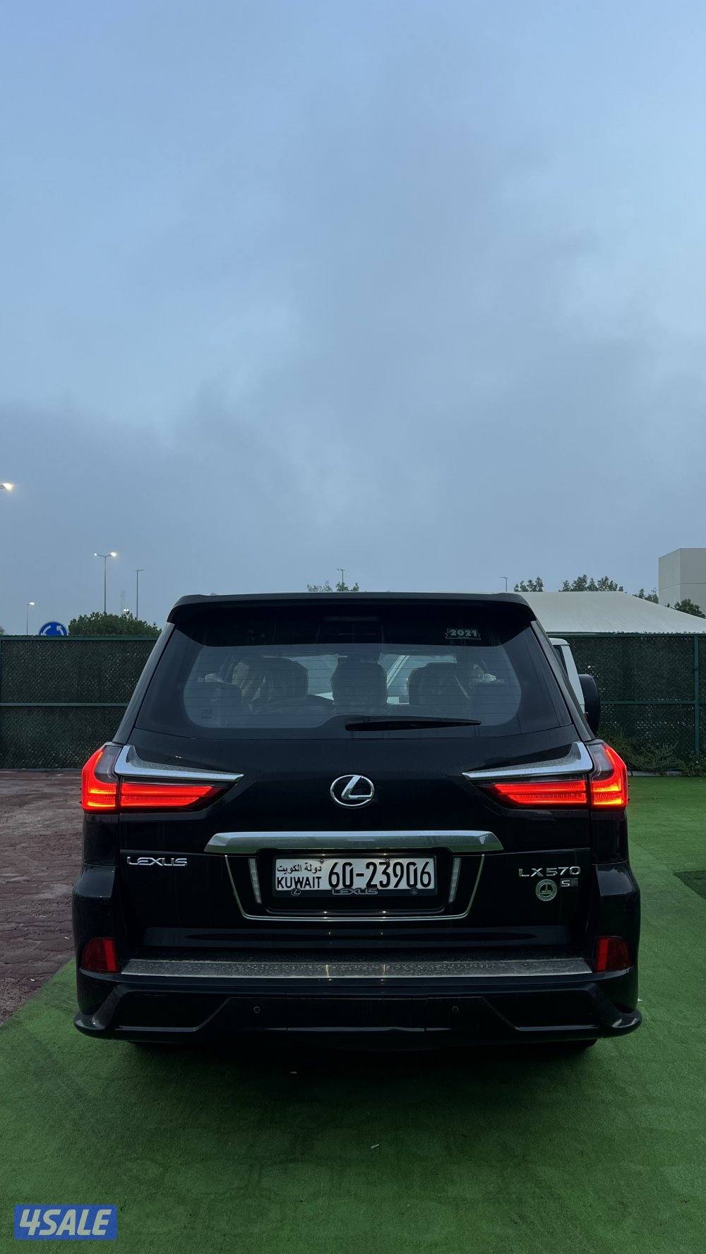 جيب لكزس 2021 اعلى فئه بالوكاله0