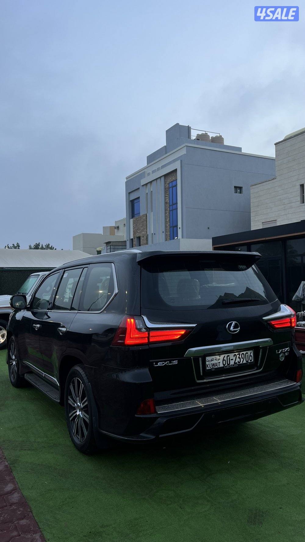 جيب لكزس 2021 اعلى فئه بالوكاله2