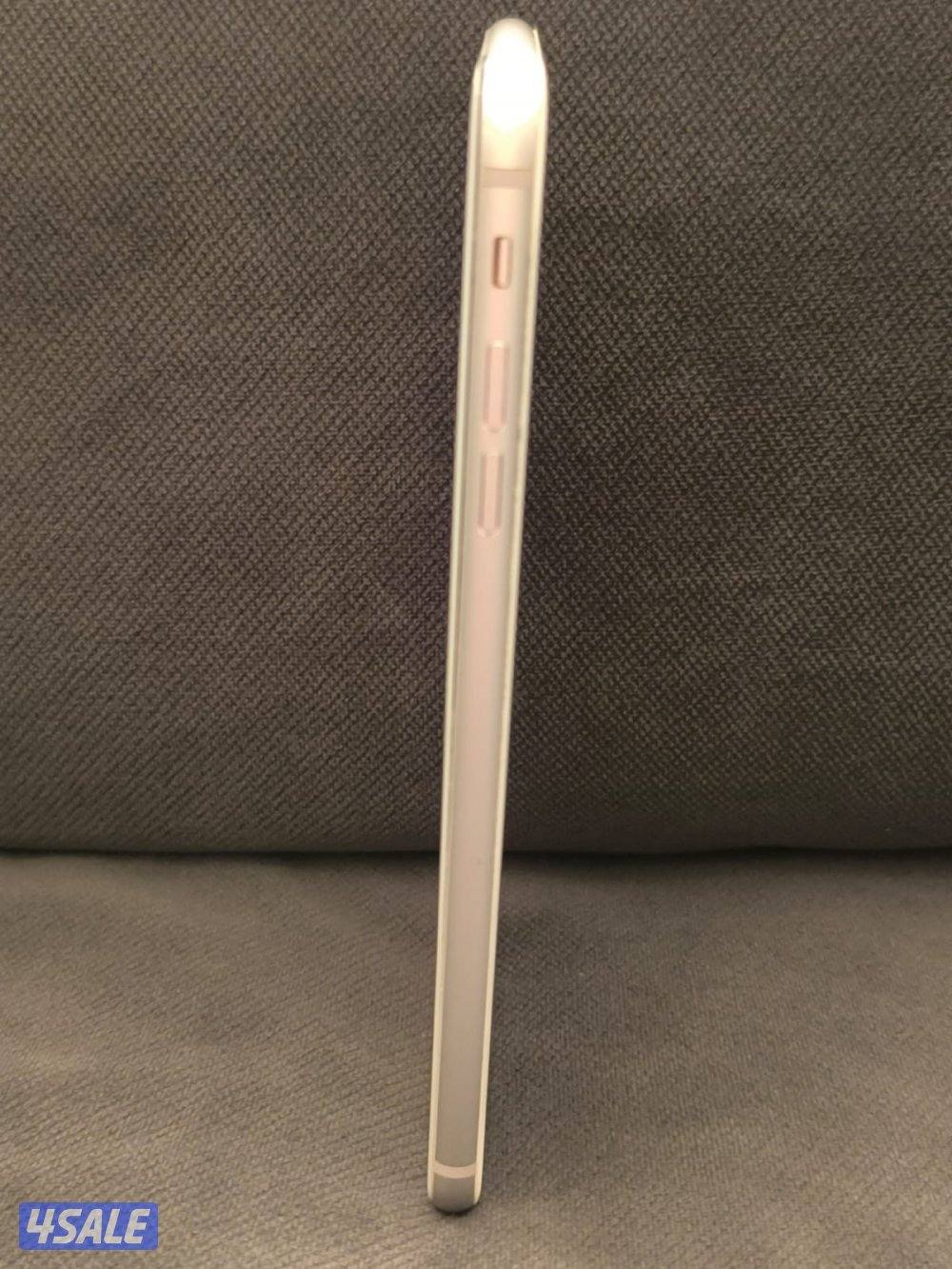 iPhone 13 and iPhone 8 pulse8