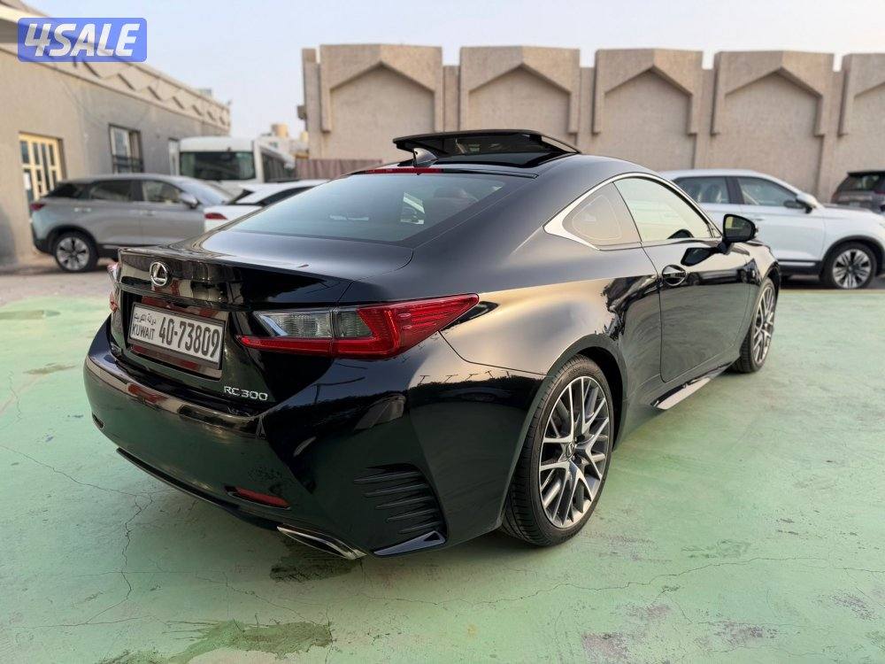 البيع كاش او اقساط لكزسRC300 موديل 20183