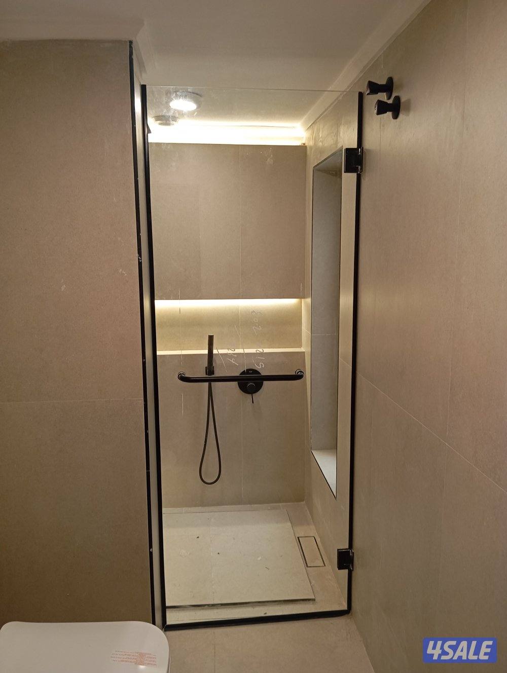 فني زجاج ومرايا وشاور بكس وطاولات طعام وتركيب جميع انواع الزجاج15