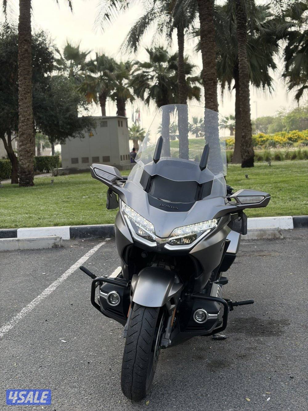 Touring HONDAGOLD WING DCT 2018موديل3