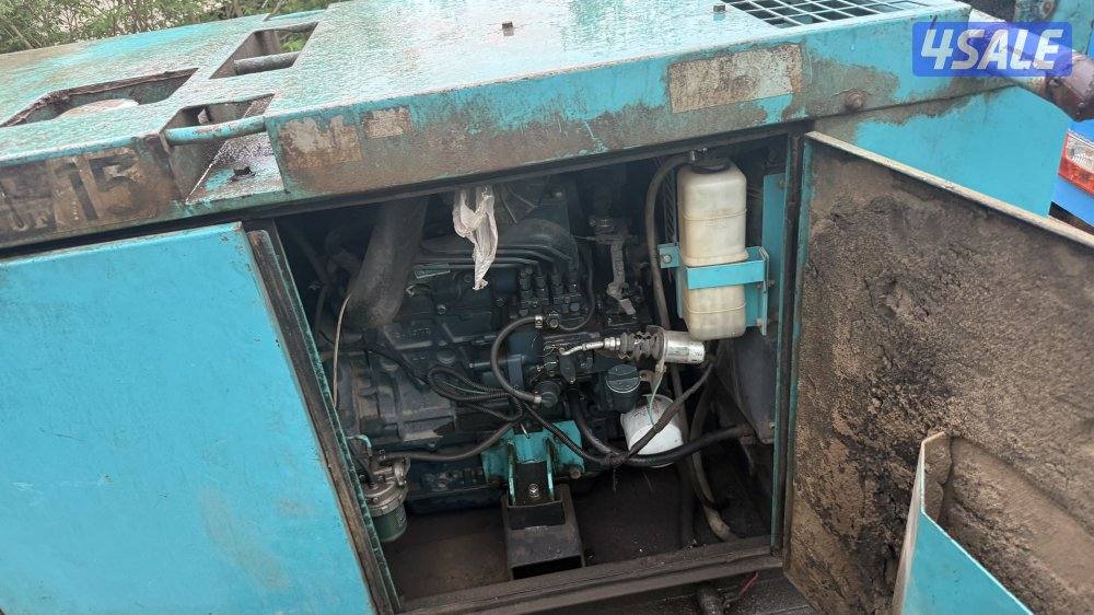 للبيع مكينة ديزل كاتم ٢٠ الف2