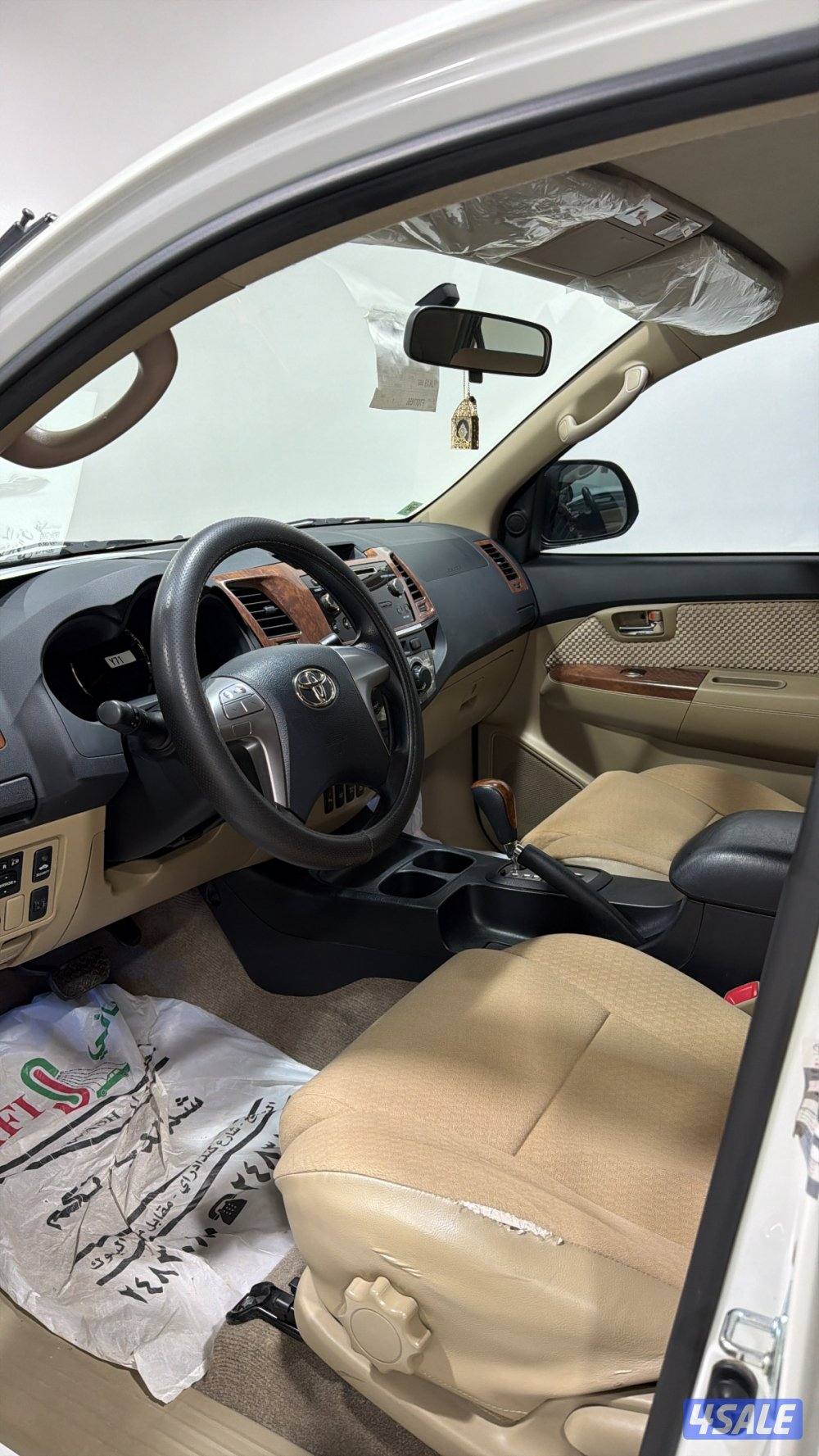 فورتنر بحااله نااادره جدا موديل 20156