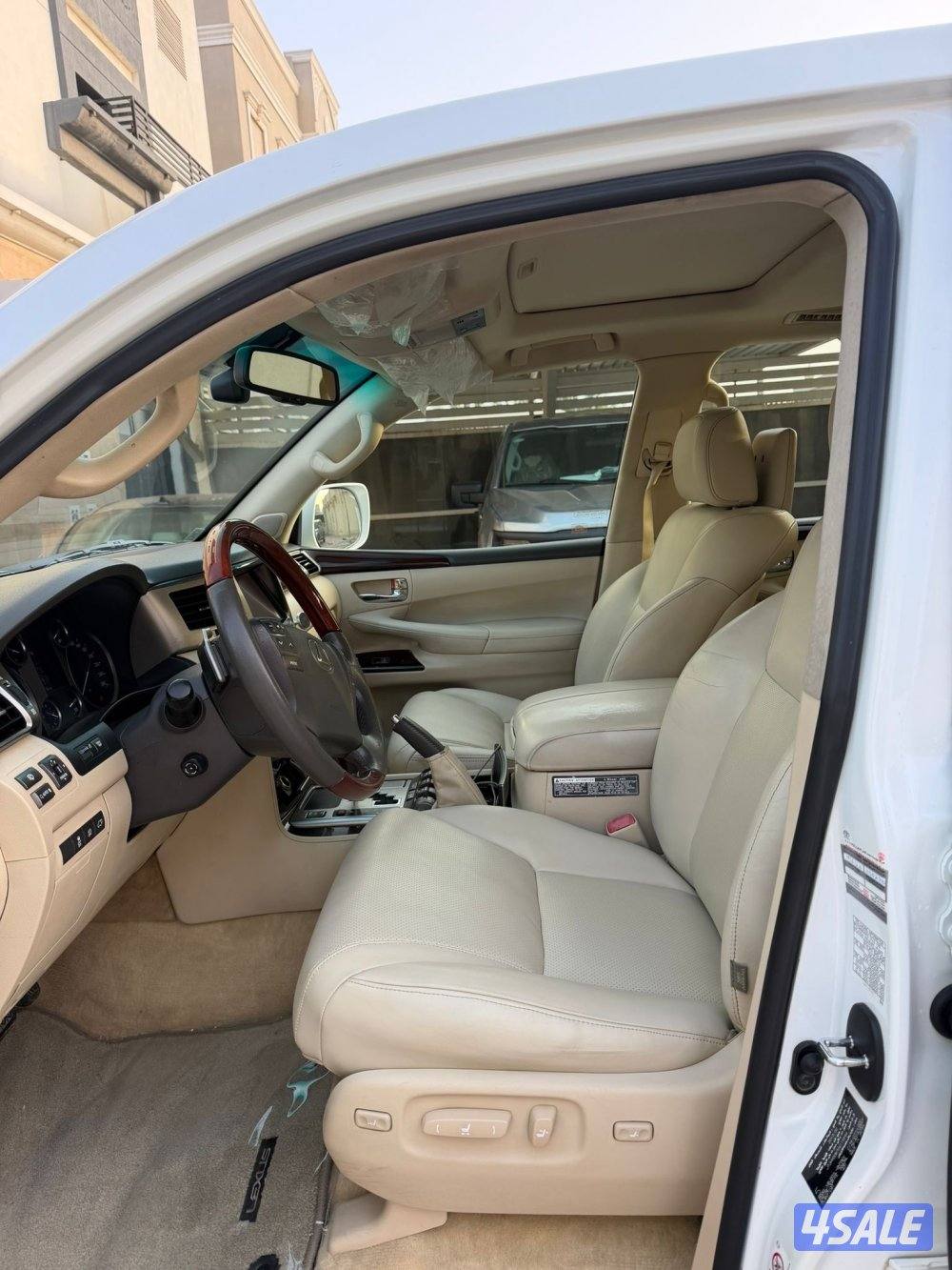 للبيع لكزس 2013 صبغ الوكاله6