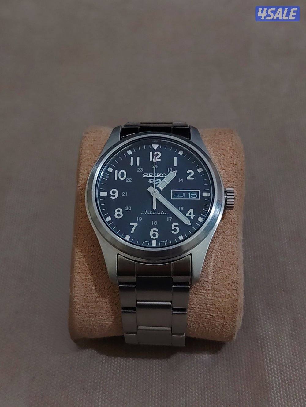 Seiko sports model SRPG27K1
Cal./movt: 4R36
Dial:40mm4