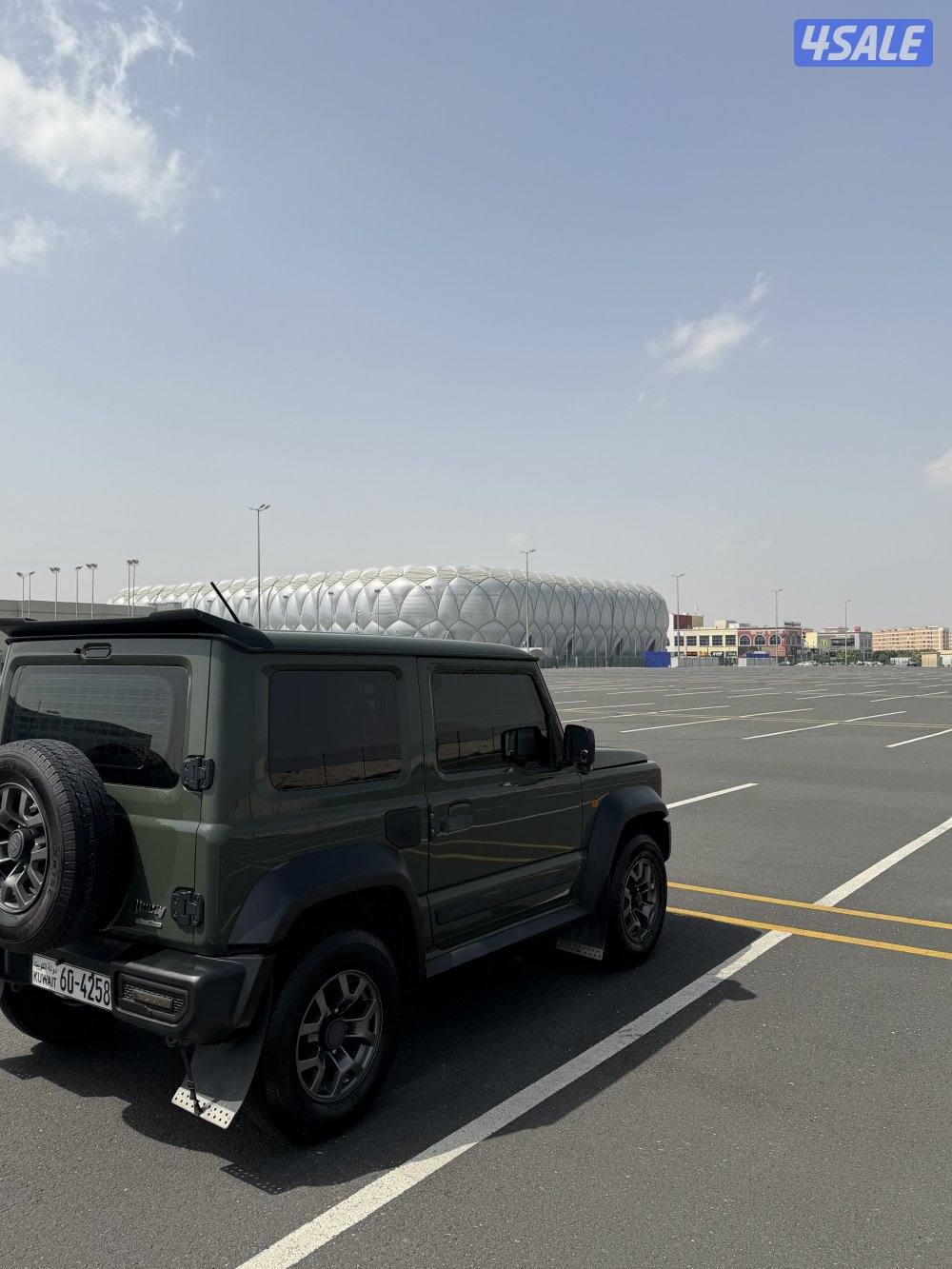 سوزوكي جمني موديل2022 لون اخضر0