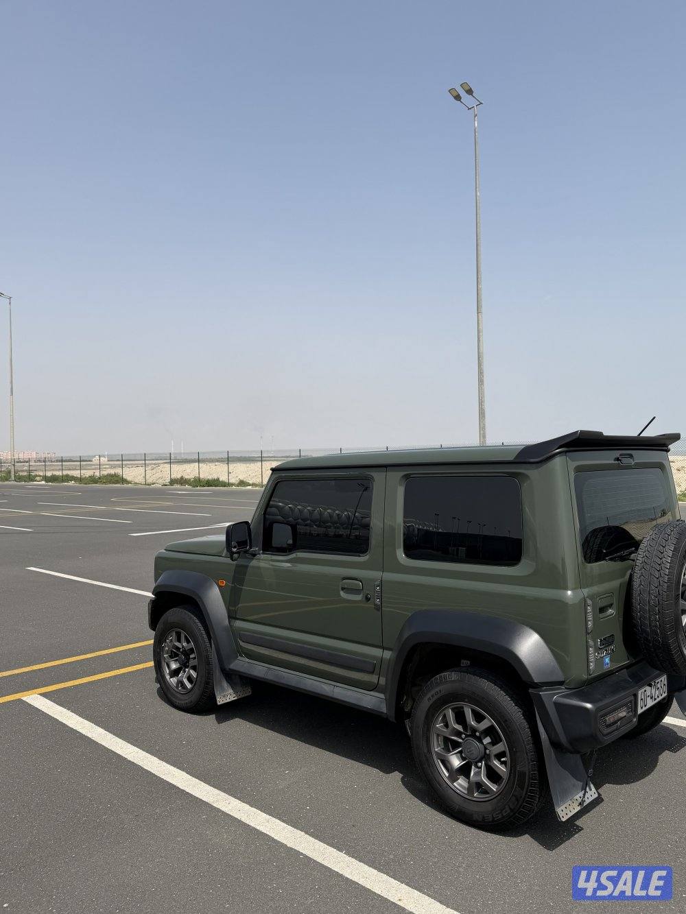 سوزوكي جمني موديل2022 لون اخضر3