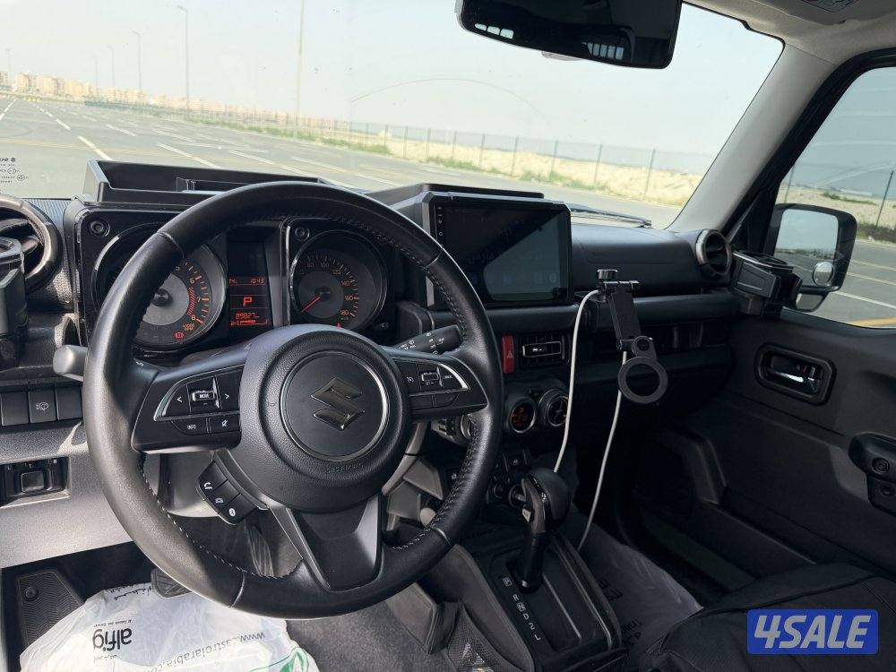 سوزوكي جمني موديل2022 لون اخضر7