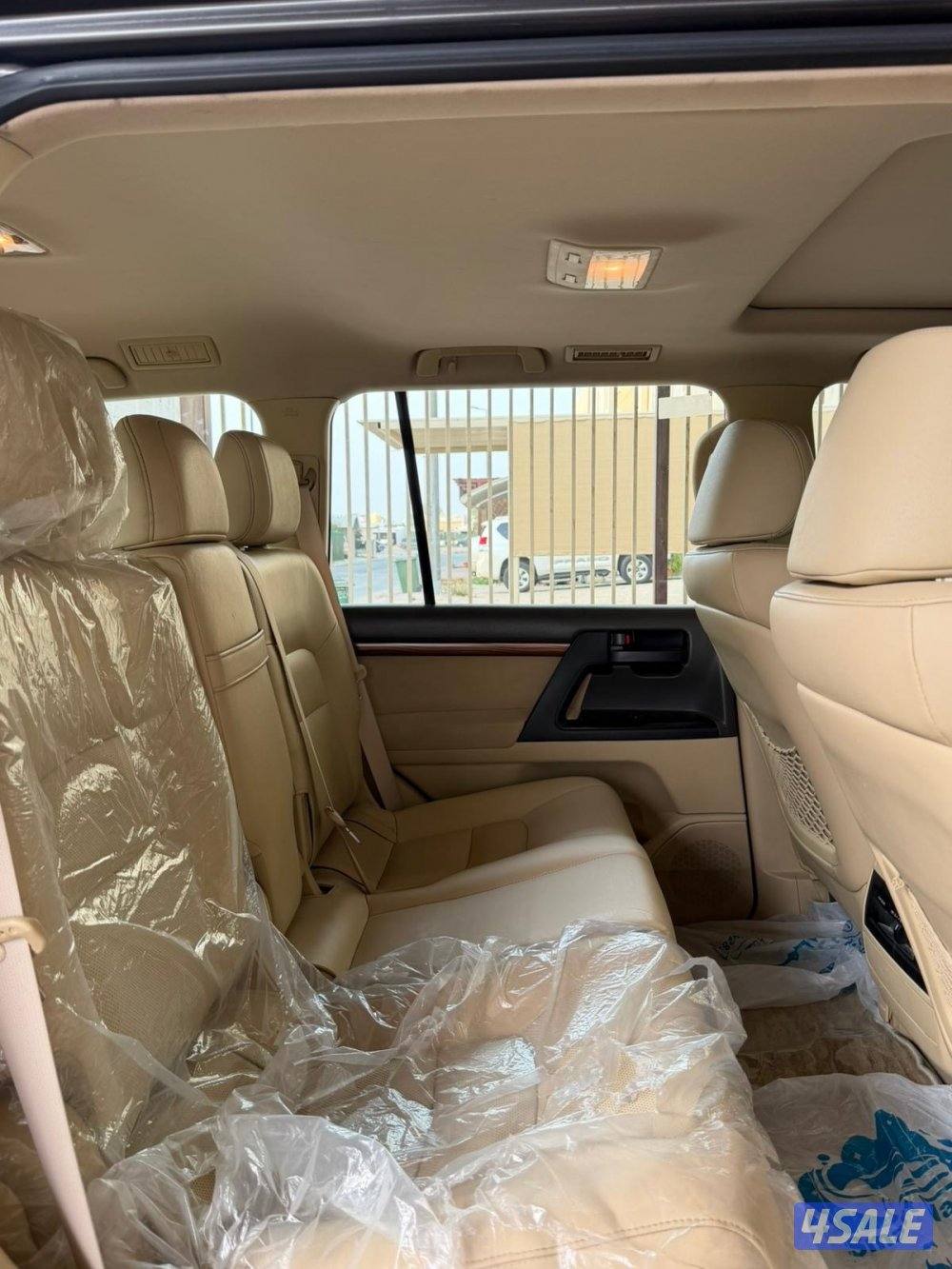 لاند كروزر 2016 عداده 220 صبغ الوكاله7