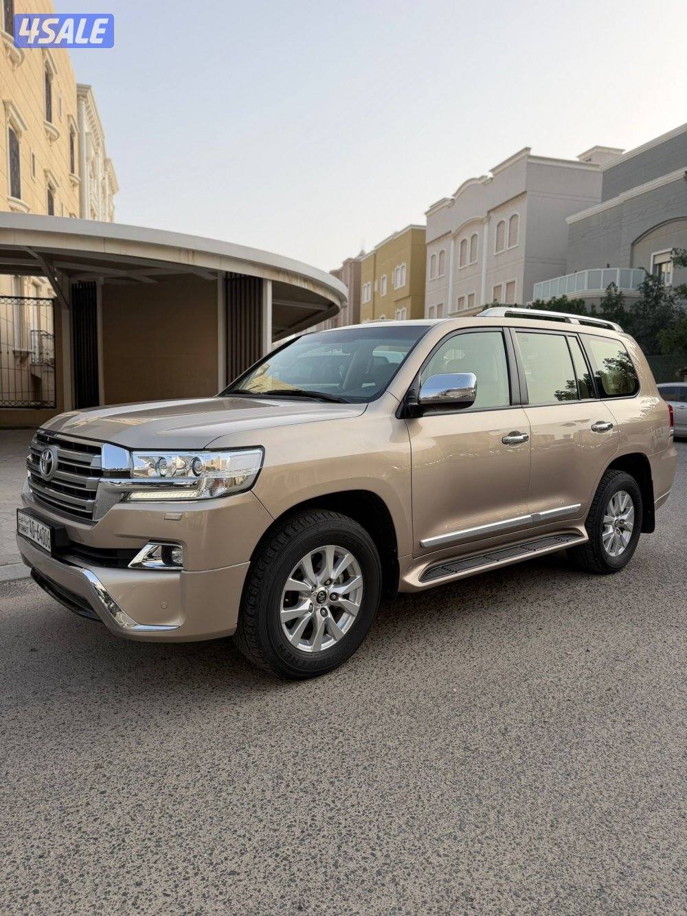 للبيع لاند كروزر  صبغ الوكاله عداده 1870