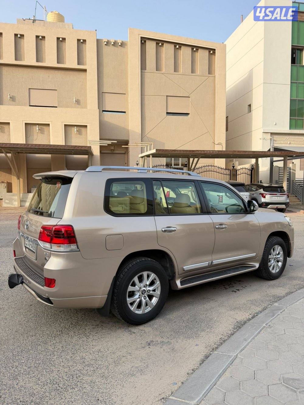 للبيع لاند كروزر  صبغ الوكاله عداده 1873