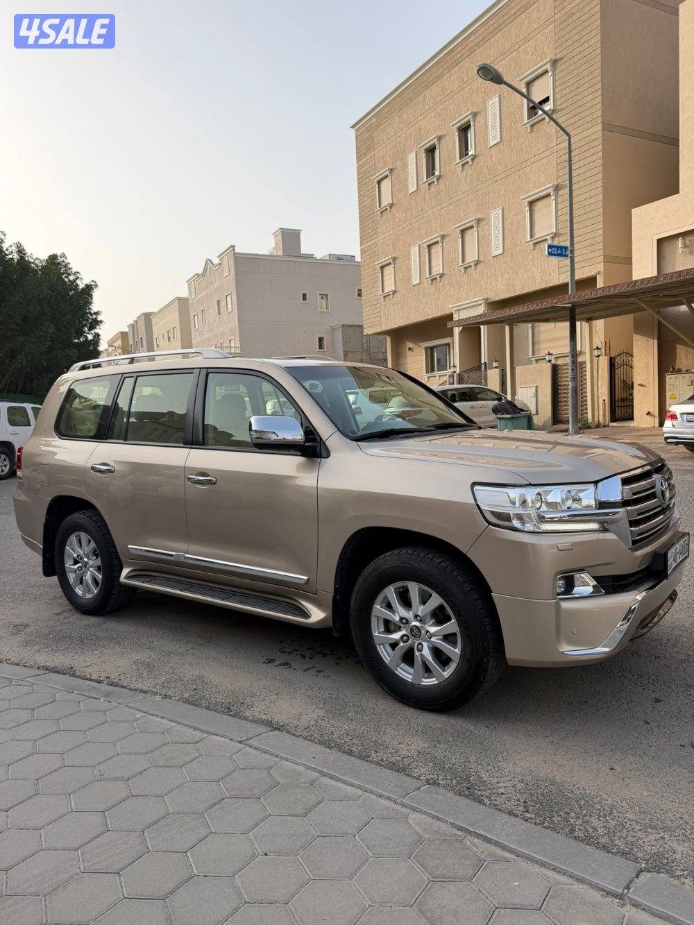 للبيع لاند كروزر  صبغ الوكاله عداده 1875