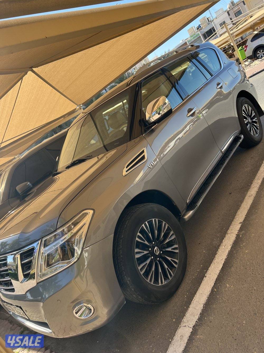 للبيع باترول بلاتنيوم درجه اولى4