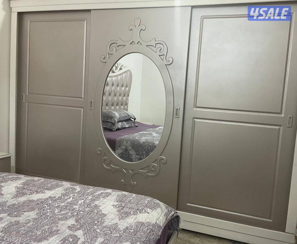 غرمة نوم بحالة ممتازة تفصال الكويت0