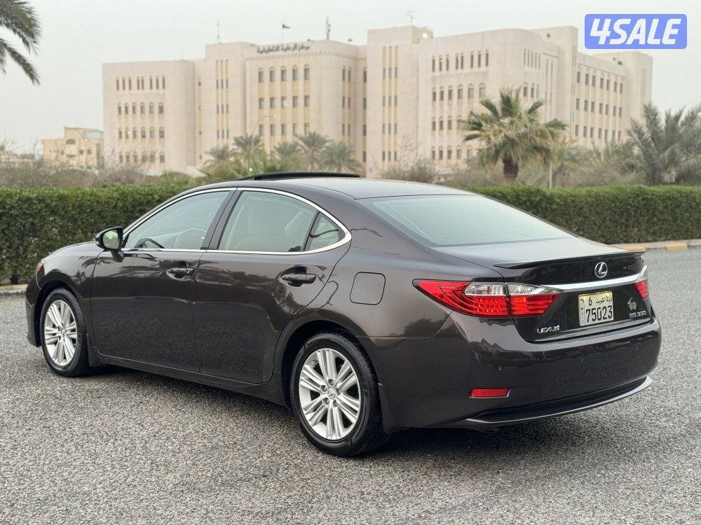 لكزس ES350 موديل 2014 بحاله نادره جدا7