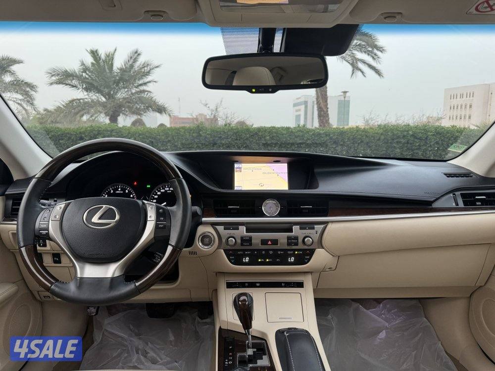 لكزس ES350 موديل 2014 بحاله نادره جدا9