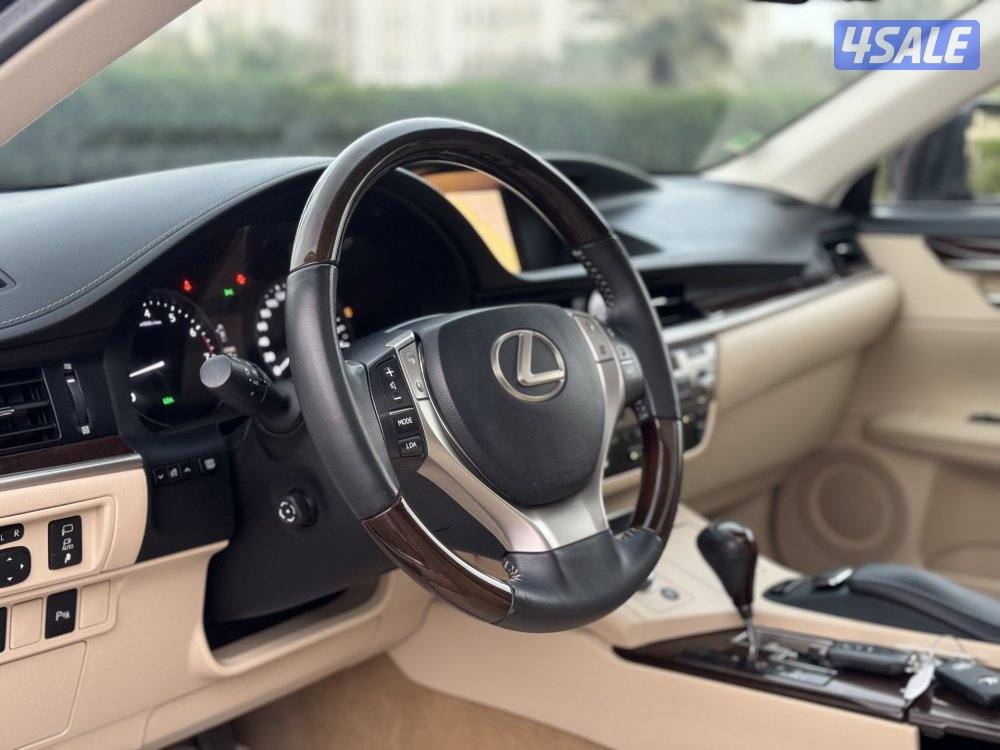 لكزس ES350 موديل 2014 بحاله نادره جدا14