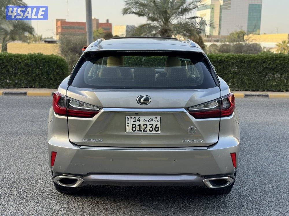 لكزس RX350 موديل 2016 بحاله ممتازه جدا6