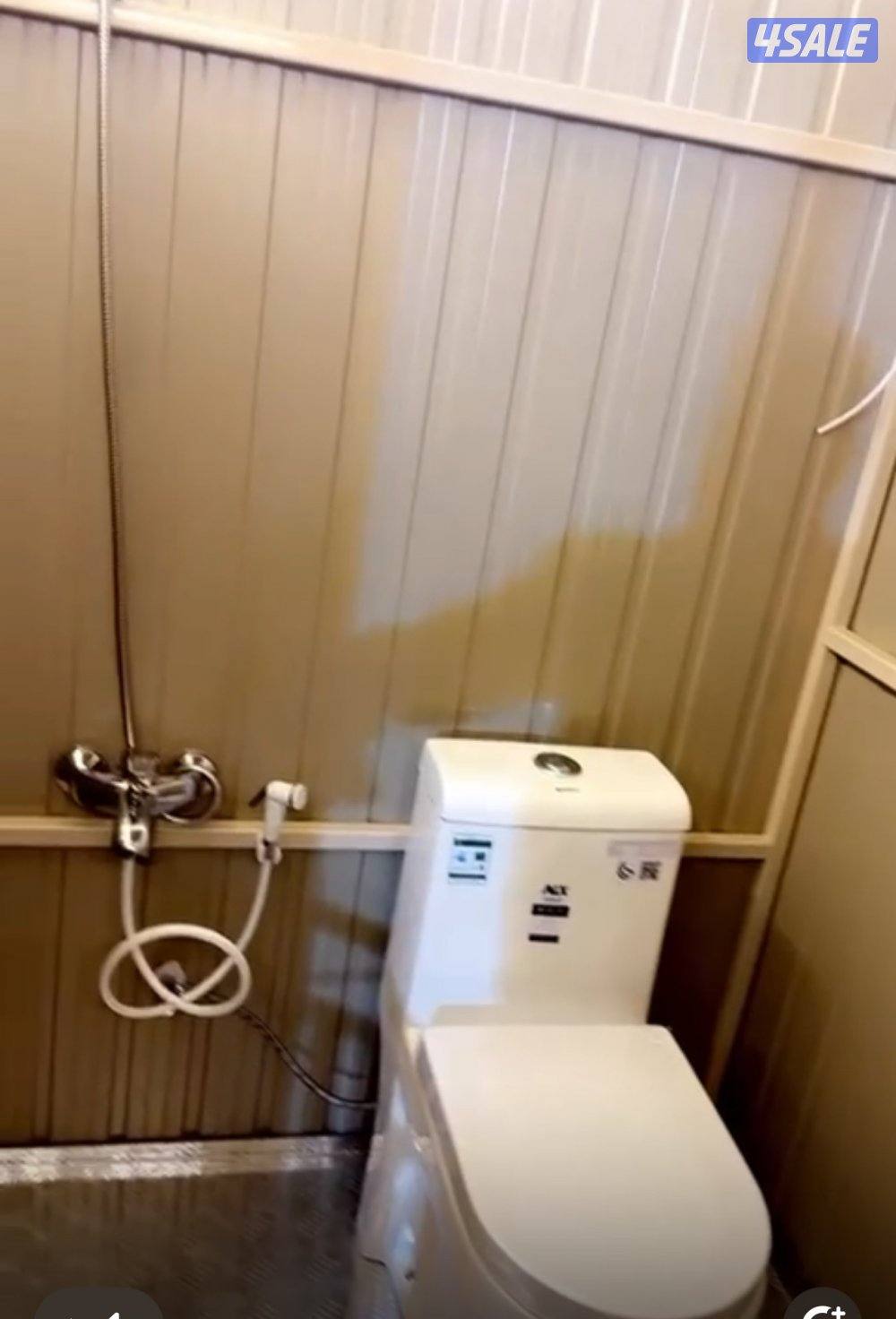 للبيع دورة مياه قلص جديده مقاس متر ونص في مترين و402